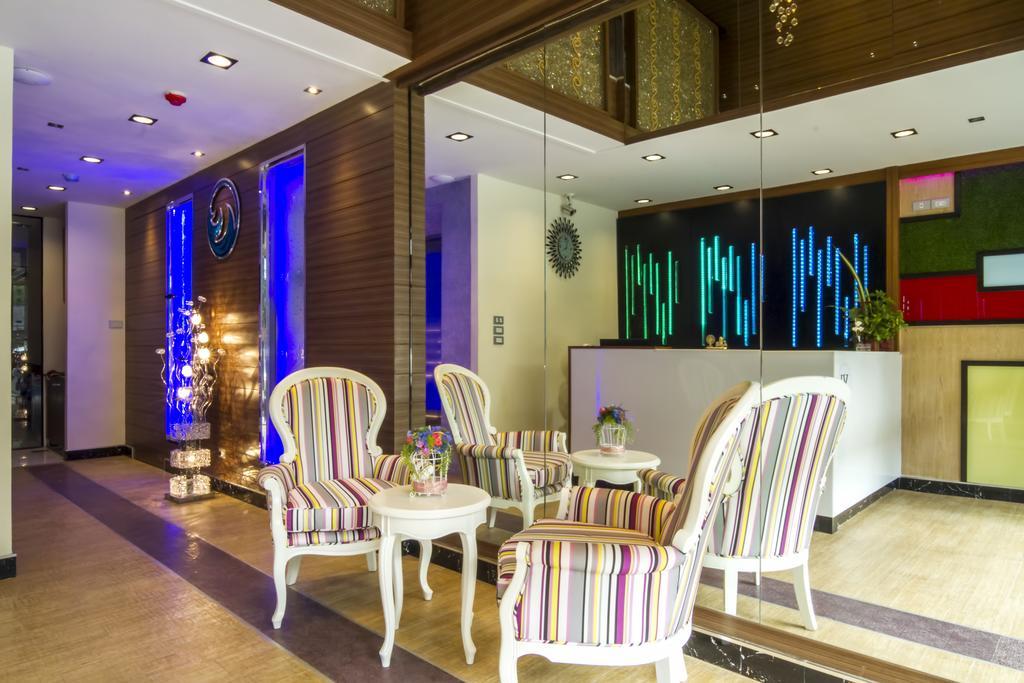 Eleven Avenue Suites Bangkok Ngoại thất bức ảnh