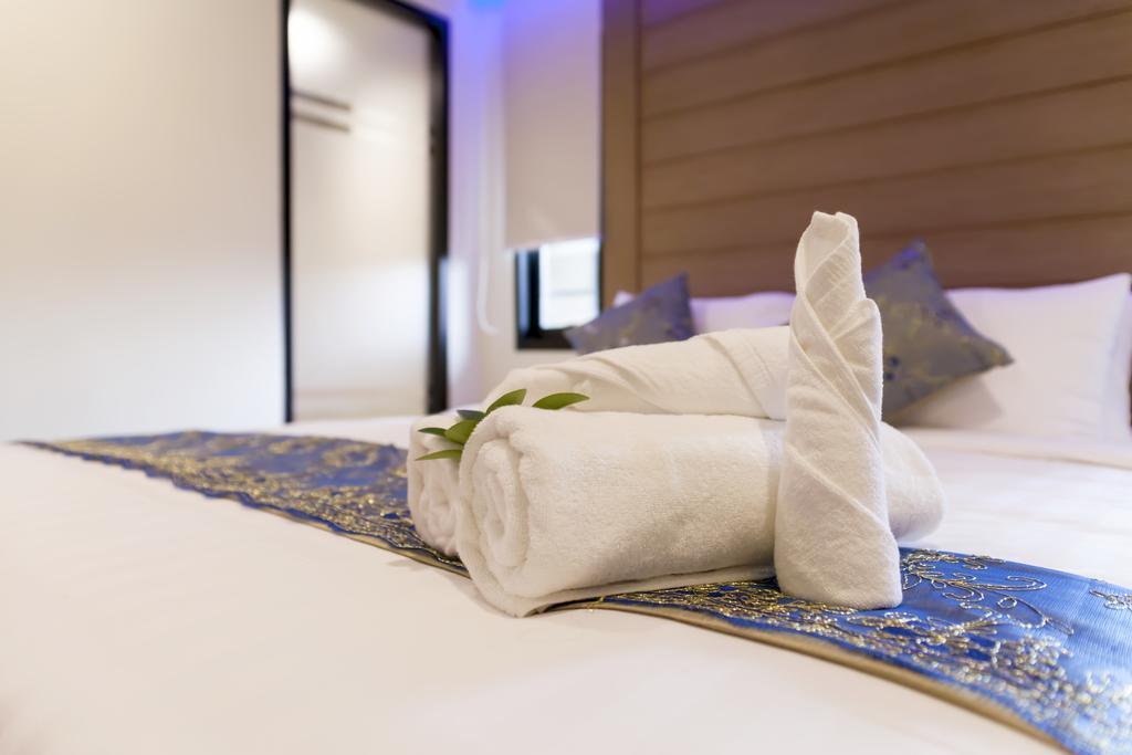 Eleven Avenue Suites Bangkok Ngoại thất bức ảnh