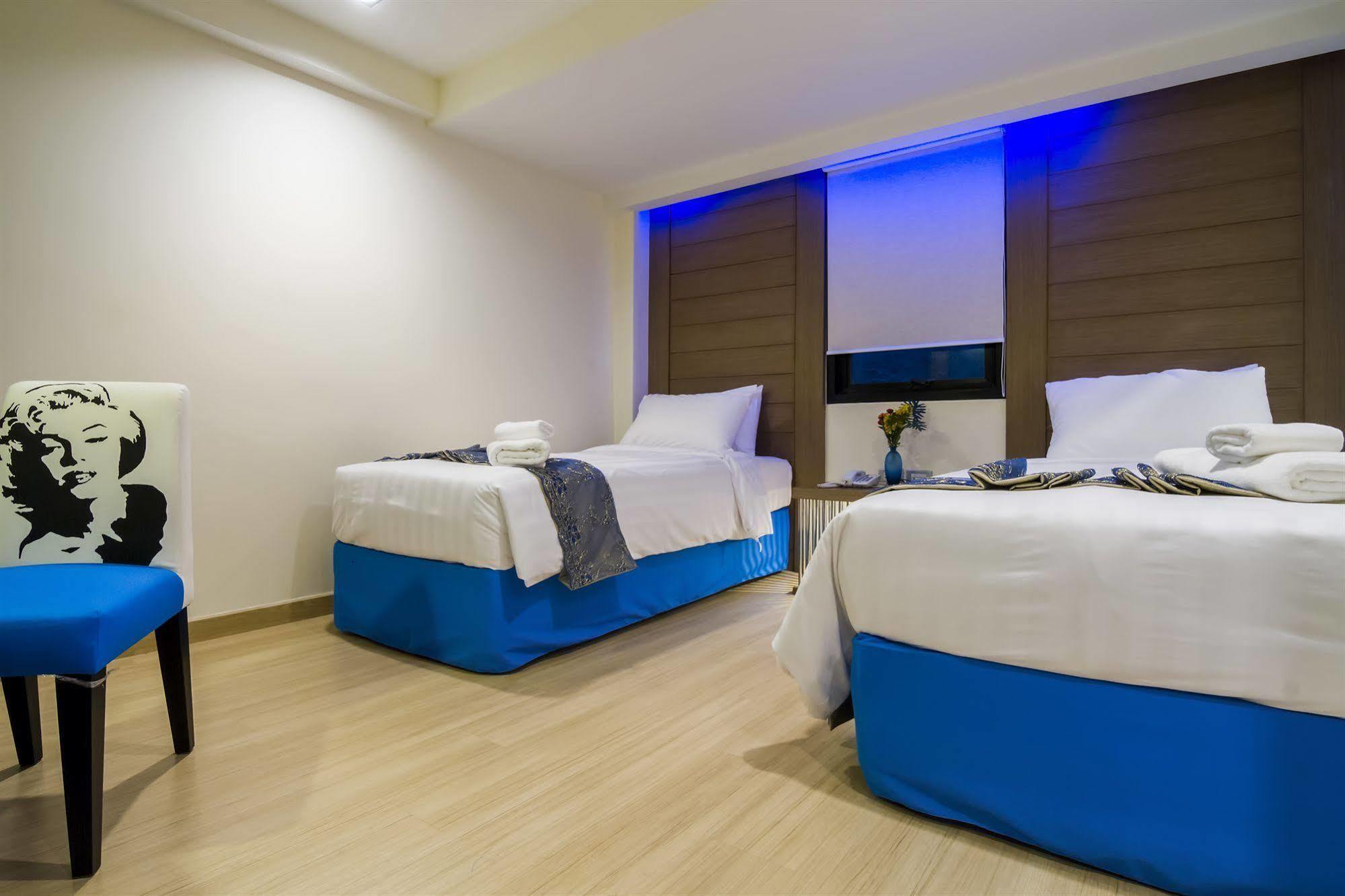 Eleven Avenue Suites Bangkok Ngoại thất bức ảnh