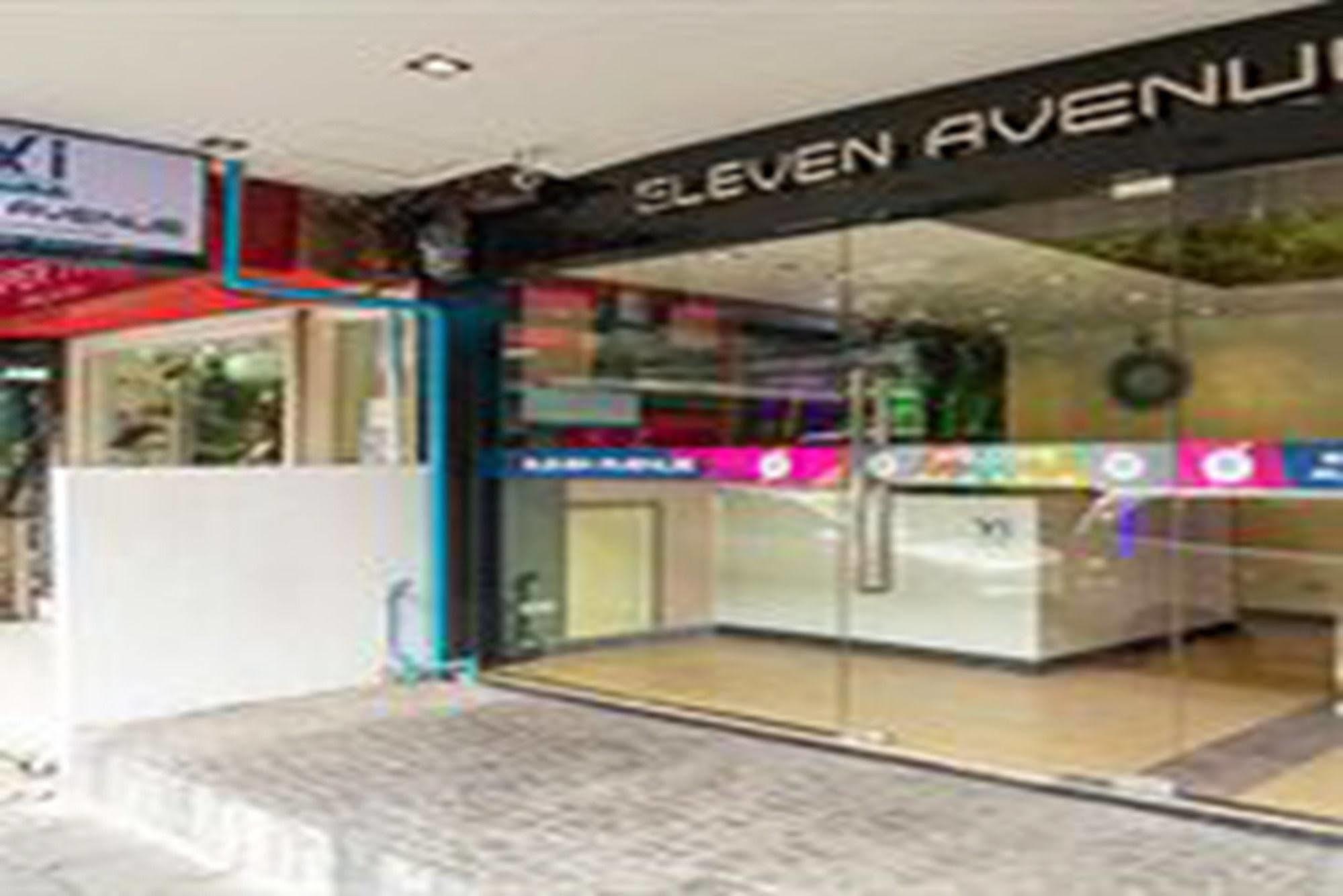 Eleven Avenue Suites Bangkok Ngoại thất bức ảnh